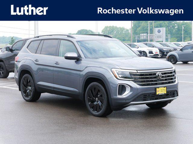 new 2025 Volkswagen Atlas car, priced at $45,950