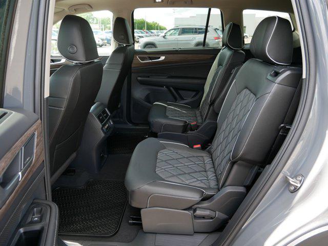 new 2025 Volkswagen Atlas car, priced at $54,006