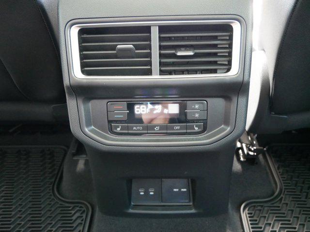new 2025 Volkswagen Atlas car, priced at $54,006