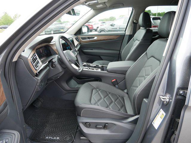 new 2025 Volkswagen Atlas car, priced at $44,750