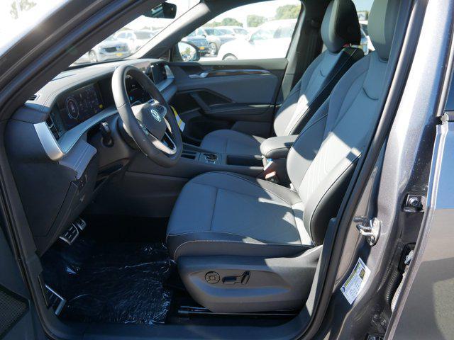 new 2025 Volkswagen Tiguan car, priced at $38,886