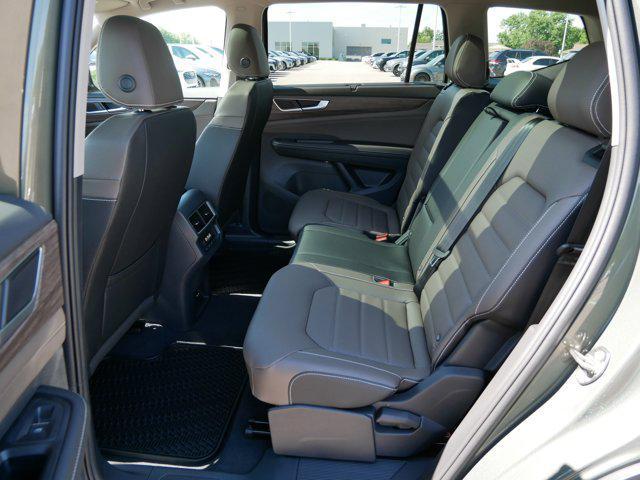 new 2025 Volkswagen Atlas car, priced at $44,006