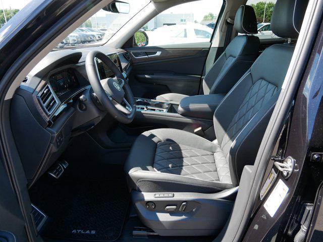 new 2025 Volkswagen Atlas car, priced at $49,706