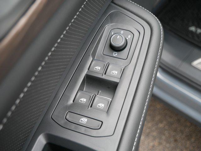new 2025 Volkswagen Atlas car, priced at $50,411