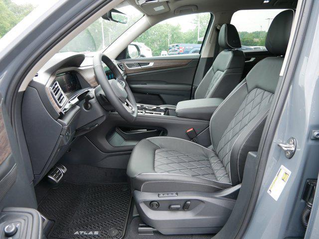 new 2025 Volkswagen Atlas car, priced at $50,411