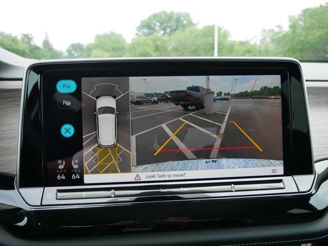 new 2025 Volkswagen Atlas car, priced at $50,411