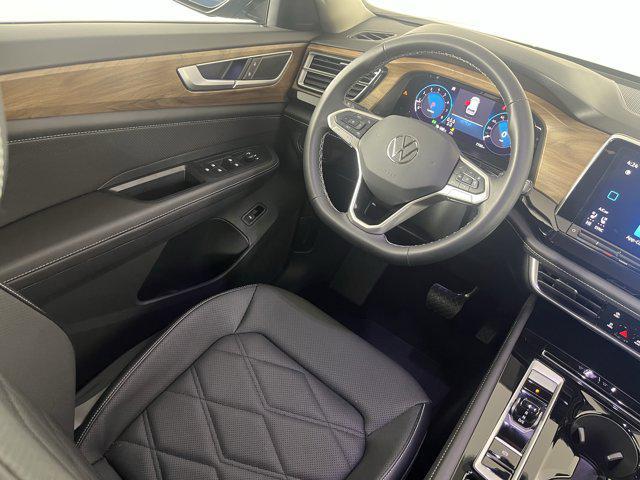 used 2025 Volkswagen Atlas car, priced at $40,998