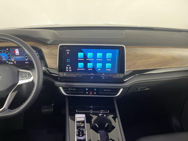 used 2025 Volkswagen Atlas car, priced at $40,998