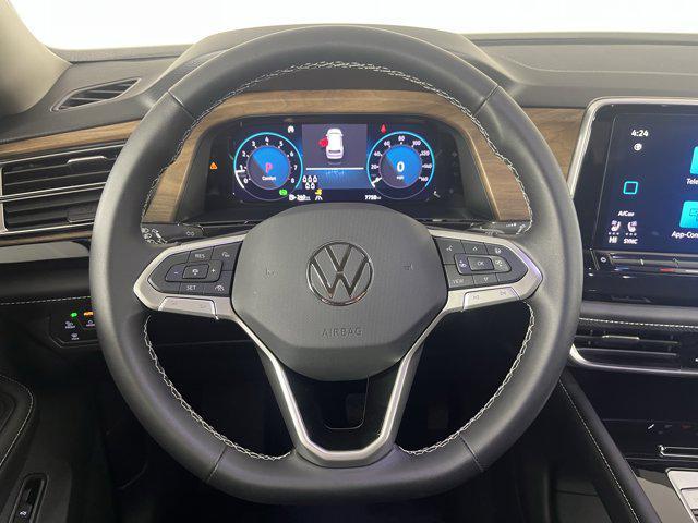used 2025 Volkswagen Atlas car, priced at $40,998