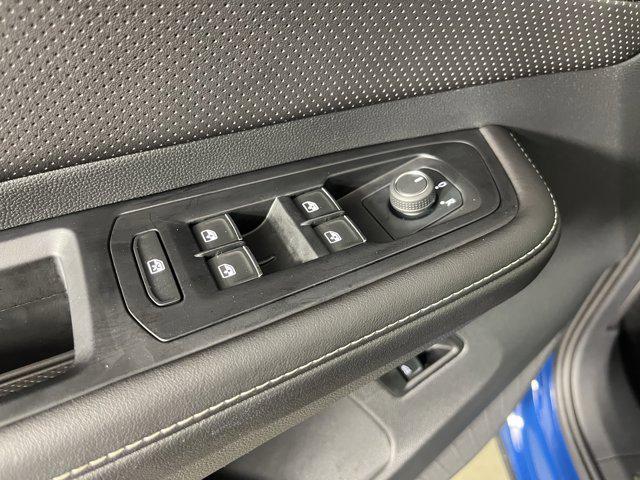 used 2025 Volkswagen Atlas car, priced at $40,998