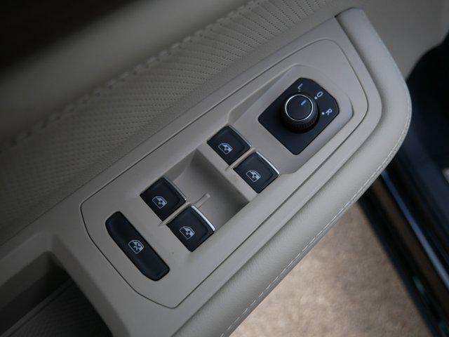 new 2026 Volkswagen Atlas car, priced at $47,068