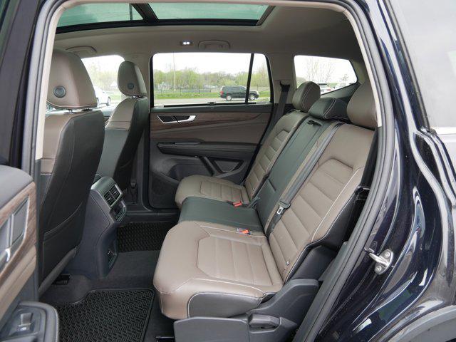 new 2025 Volkswagen Atlas car, priced at $47,756