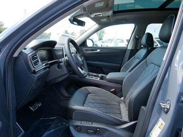 new 2025 Volkswagen Atlas car, priced at $55,411