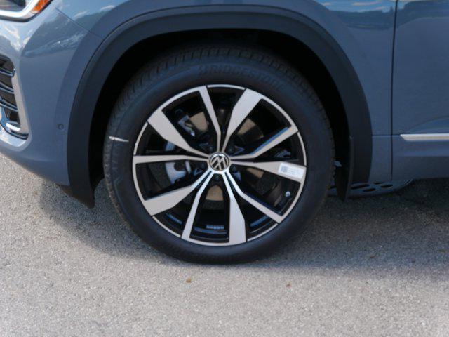 new 2025 Volkswagen Atlas car, priced at $55,411