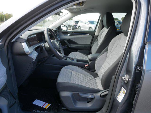 new 2025 Volkswagen Tiguan car, priced at $32,946