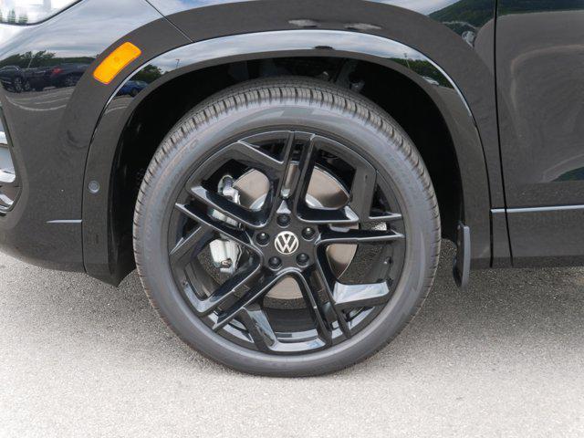 new 2025 Volkswagen Tiguan car, priced at $38,126