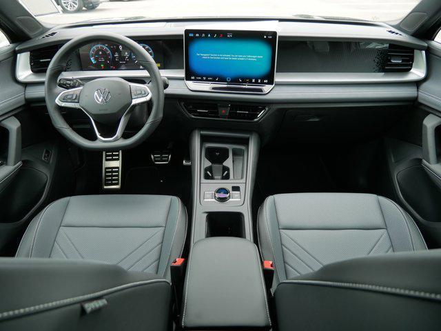 new 2025 Volkswagen Tiguan car, priced at $38,126