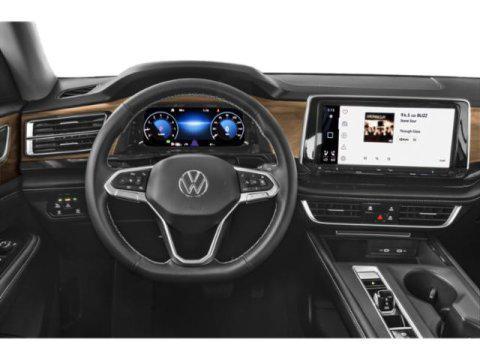 new 2025 Volkswagen Atlas car, priced at $45,045