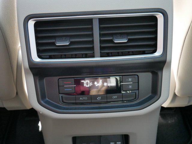 new 2025 Volkswagen Atlas car, priced at $46,275