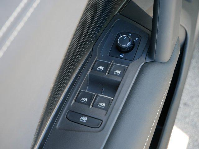 new 2025 Volkswagen Tiguan car, priced at $35,089
