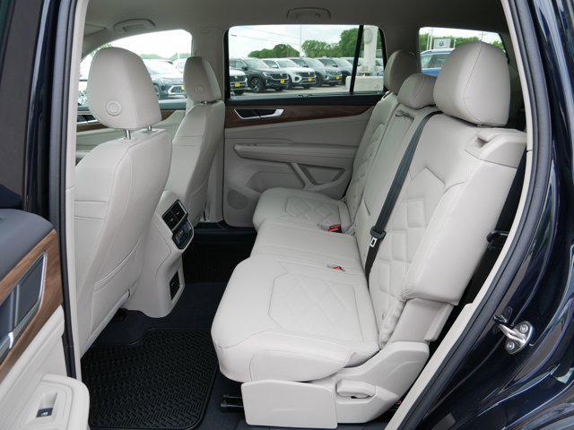 new 2025 Volkswagen Atlas car, priced at $44,155