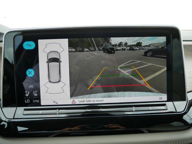 new 2025 Volkswagen Atlas car, priced at $44,155