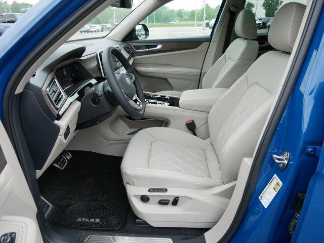new 2025 Volkswagen Atlas car, priced at $54,046