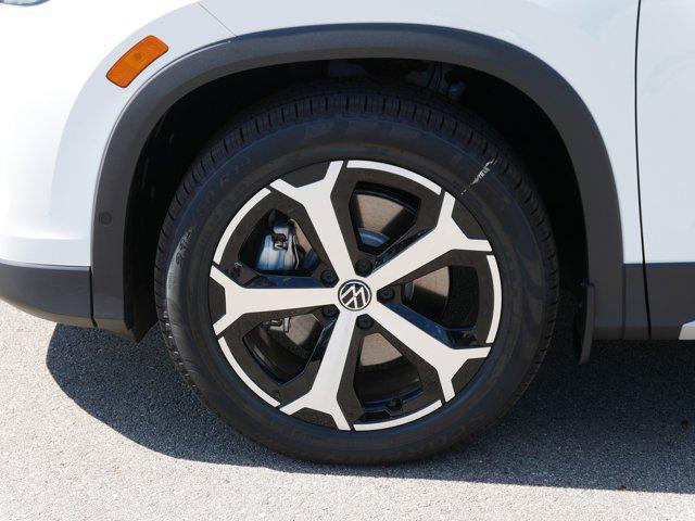 new 2025 Volkswagen Tiguan car, priced at $36,676