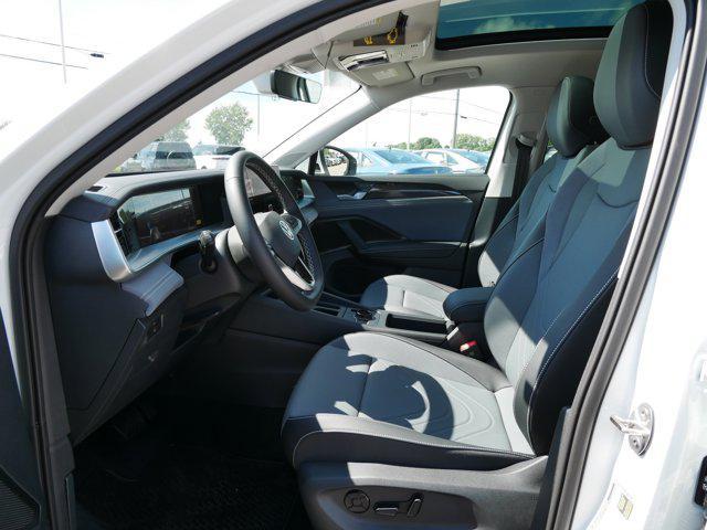 new 2025 Volkswagen Tiguan car, priced at $36,676