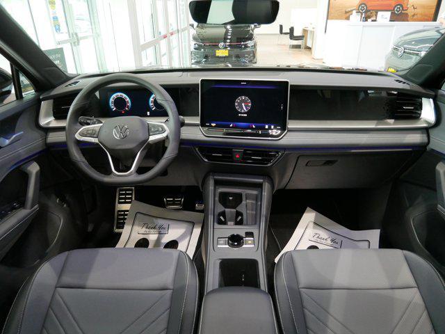 new 2025 Volkswagen Tiguan car, priced at $36,876