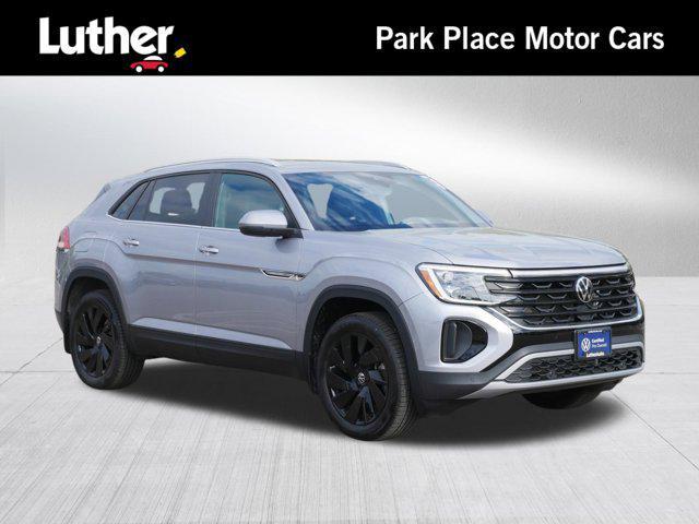 used 2025 Volkswagen Atlas Cross Sport car, priced at $40,000