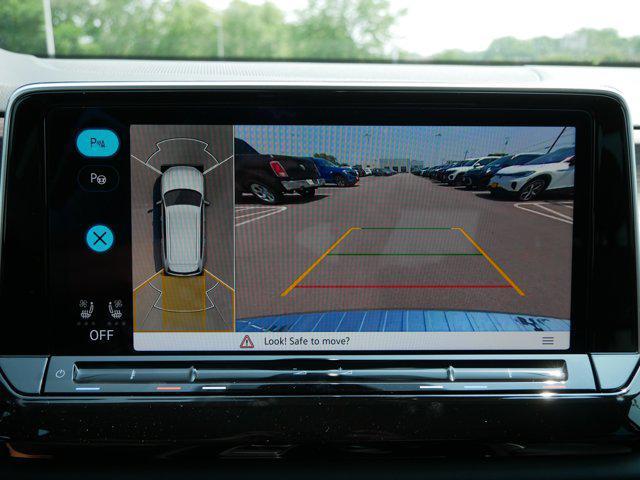 new 2025 Volkswagen Atlas car, priced at $54,411