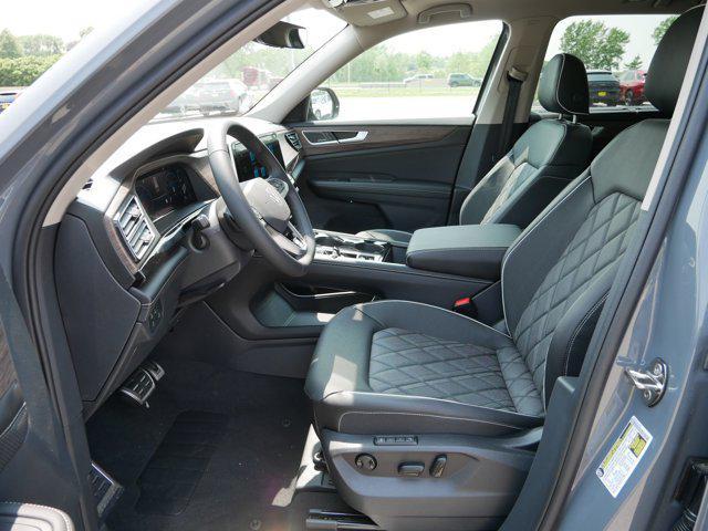 new 2025 Volkswagen Atlas car, priced at $54,411