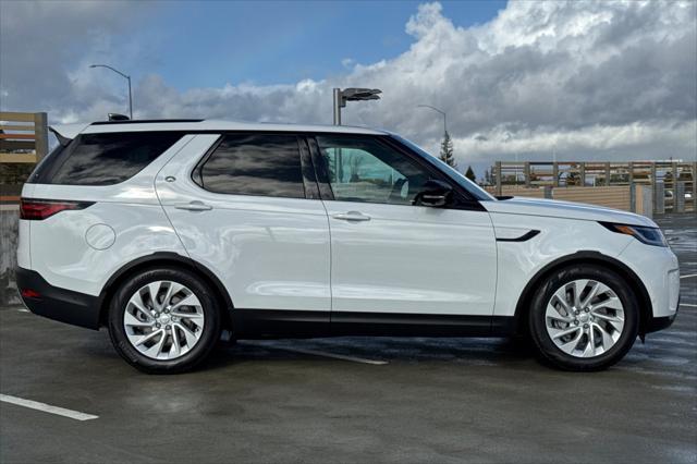 new 2025 Land Rover Discovery car, priced at $63,018