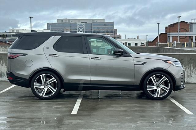 new 2025 Land Rover Discovery car, priced at $84,258