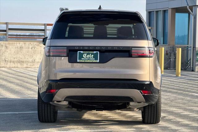 new 2025 Land Rover Discovery car, priced at $77,918