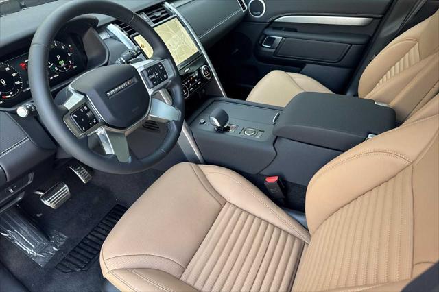 new 2025 Land Rover Discovery car, priced at $77,918