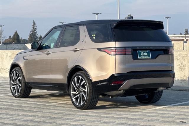 new 2025 Land Rover Discovery car, priced at $77,918