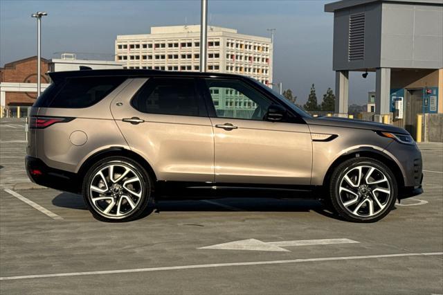 new 2025 Land Rover Discovery car, priced at $77,918