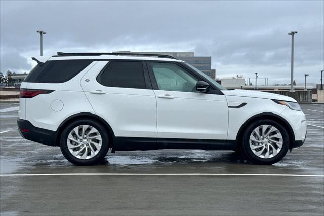 new 2025 Land Rover Discovery car, priced at $63,968