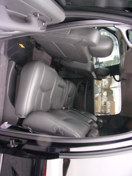 used 2004 Chevrolet Avalanche car, priced at $38,998