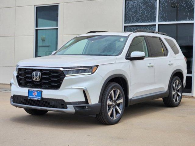 new 2025 Honda Pilot car, priced at $49,050