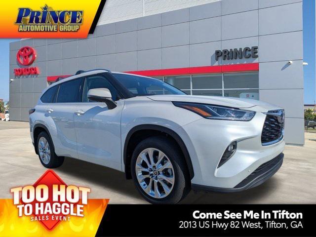 new 2025 Toyota Highlander car