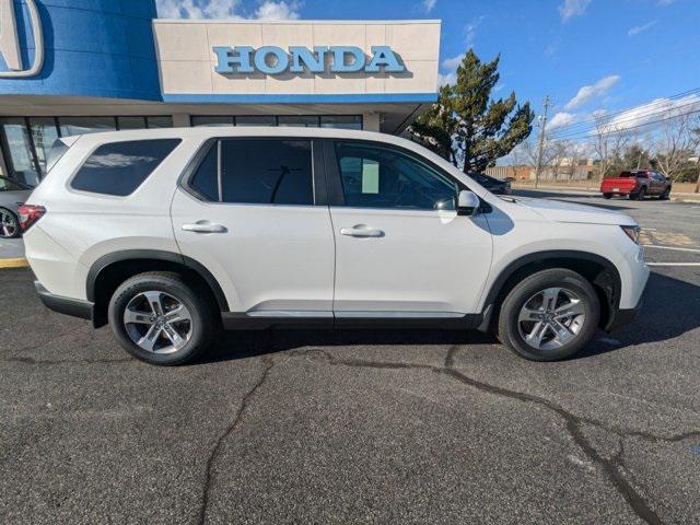 new 2025 Honda Pilot car, priced at $47,450