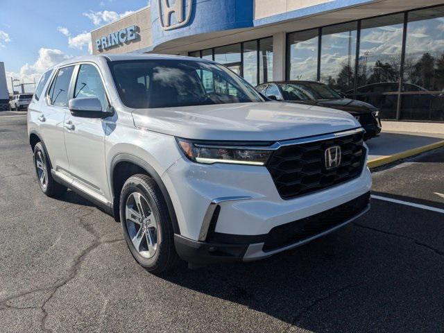 new 2025 Honda Pilot car, priced at $47,450