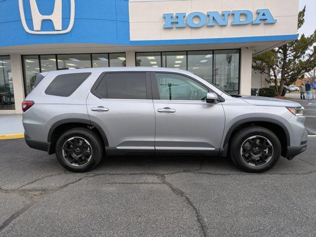 new 2025 Honda Pilot car