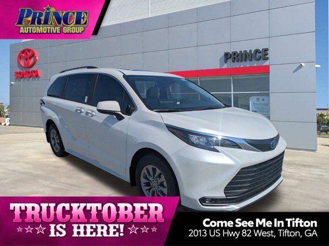 new 2025 Toyota Sienna car
