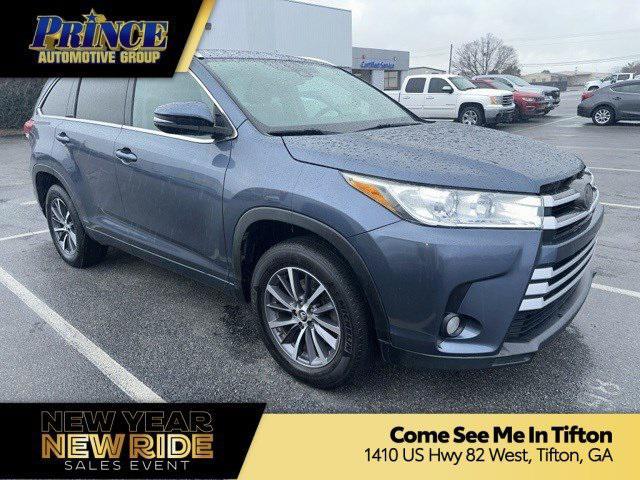 used 2018 Toyota Highlander car, priced at $22,821