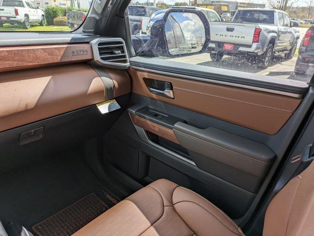 new 2025 Toyota Tundra Hybrid car