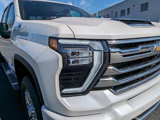 new 2024 Chevrolet Silverado 2500 car, priced at $77,880